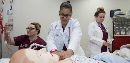 RIC Nursing Students in Simulation Lab